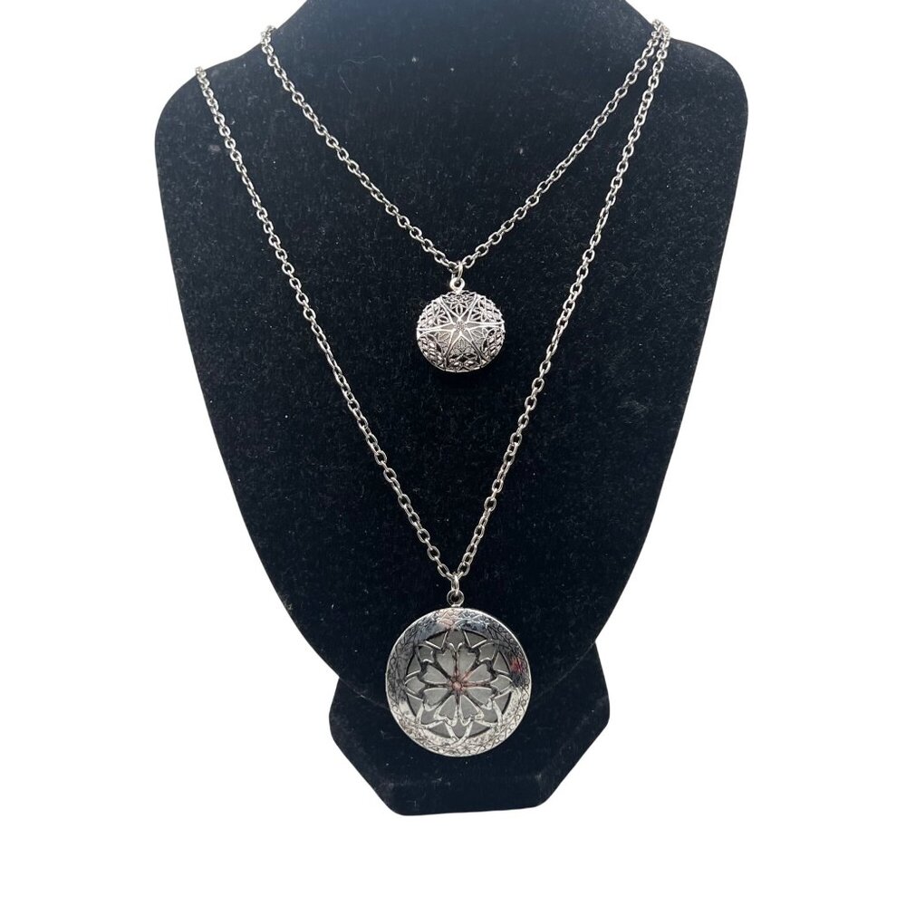 Aromatherapy Diffuser Double Locket Necklace 18" … - image 1